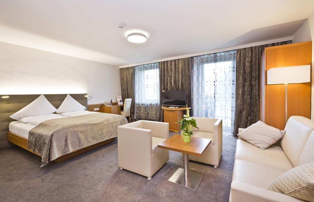 Stadthotel Goldenes Schiff Bad Ischl Buitenkant foto