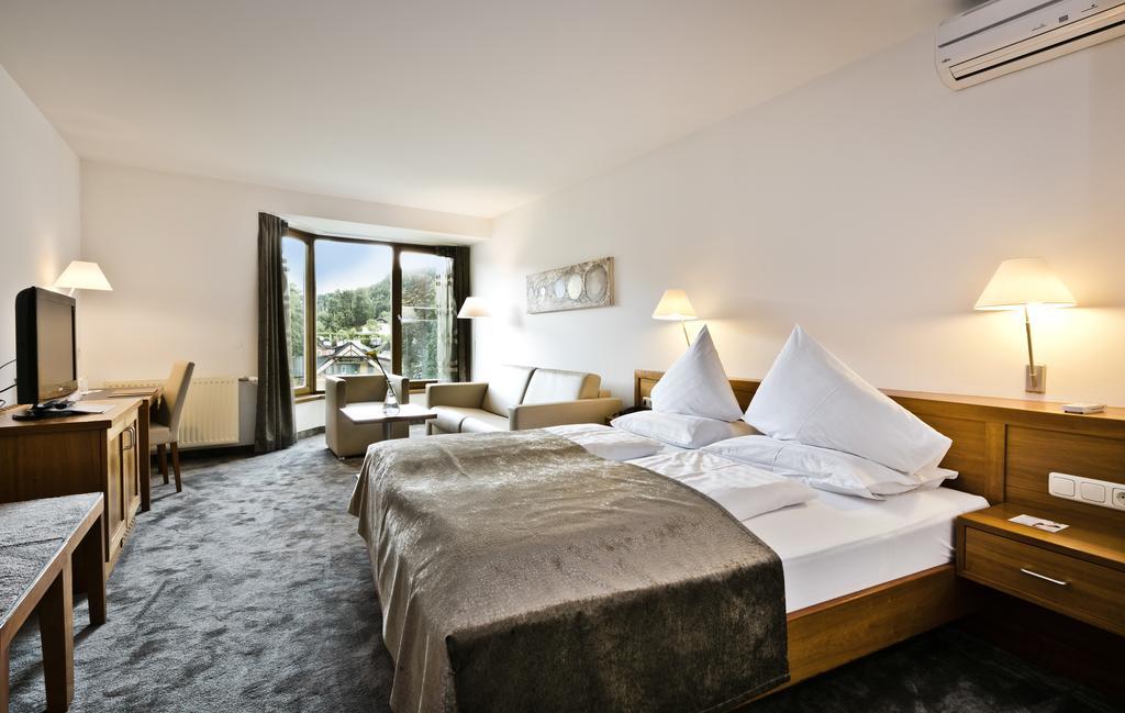 Stadthotel Goldenes Schiff Bad Ischl Buitenkant foto
