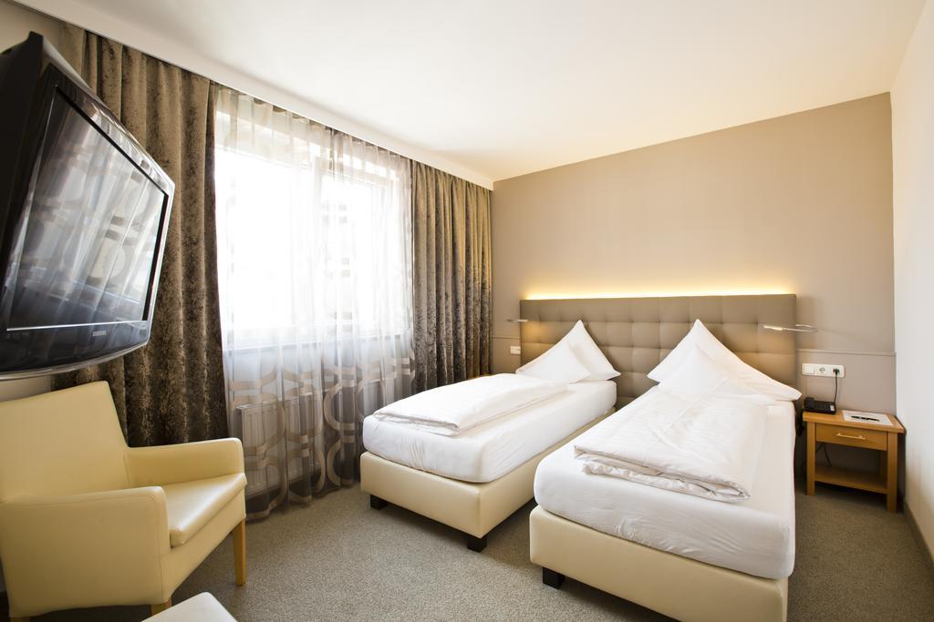 Stadthotel Goldenes Schiff Bad Ischl Buitenkant foto